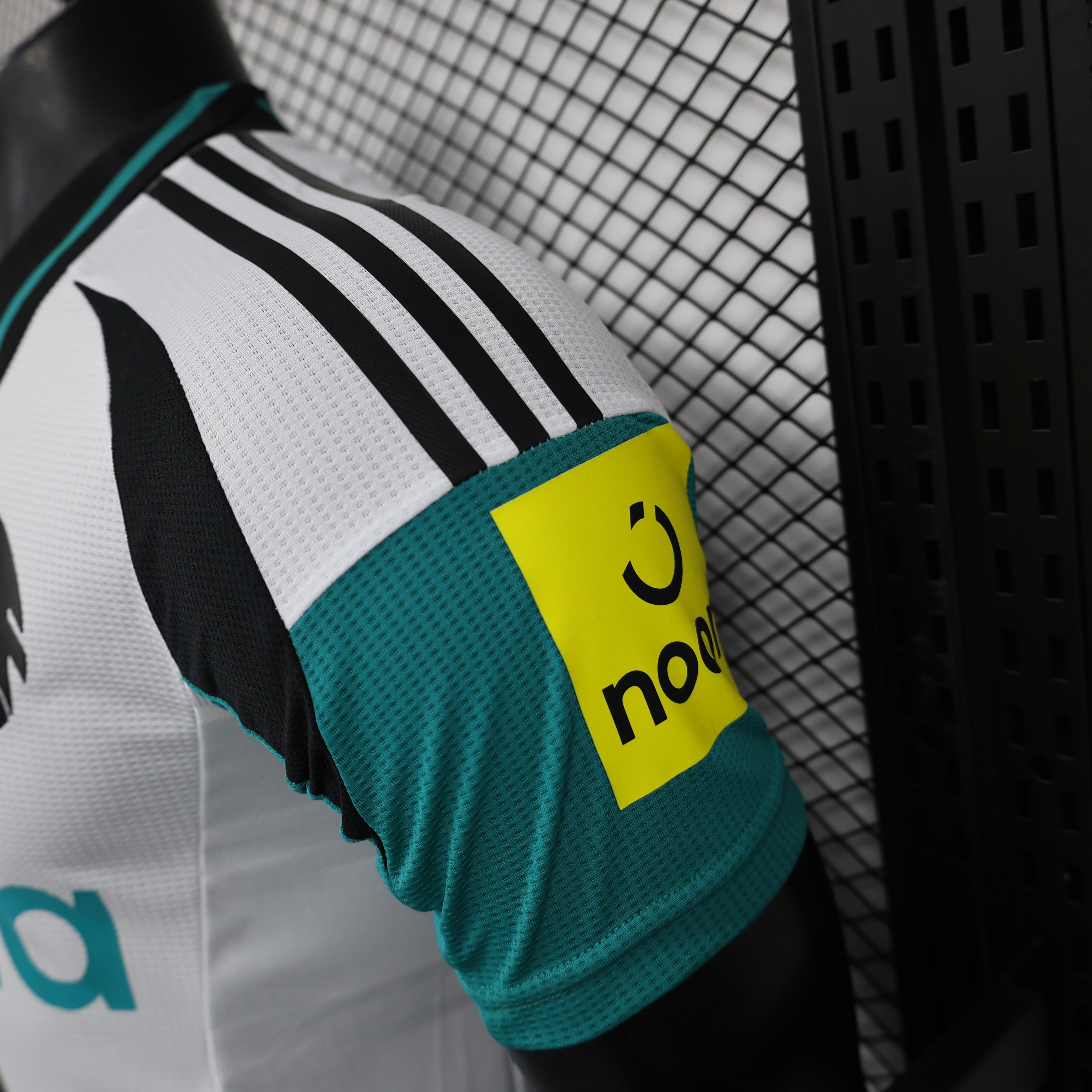 MAILLOT NEWCASTLE THIRD PLAYER 2024/2025