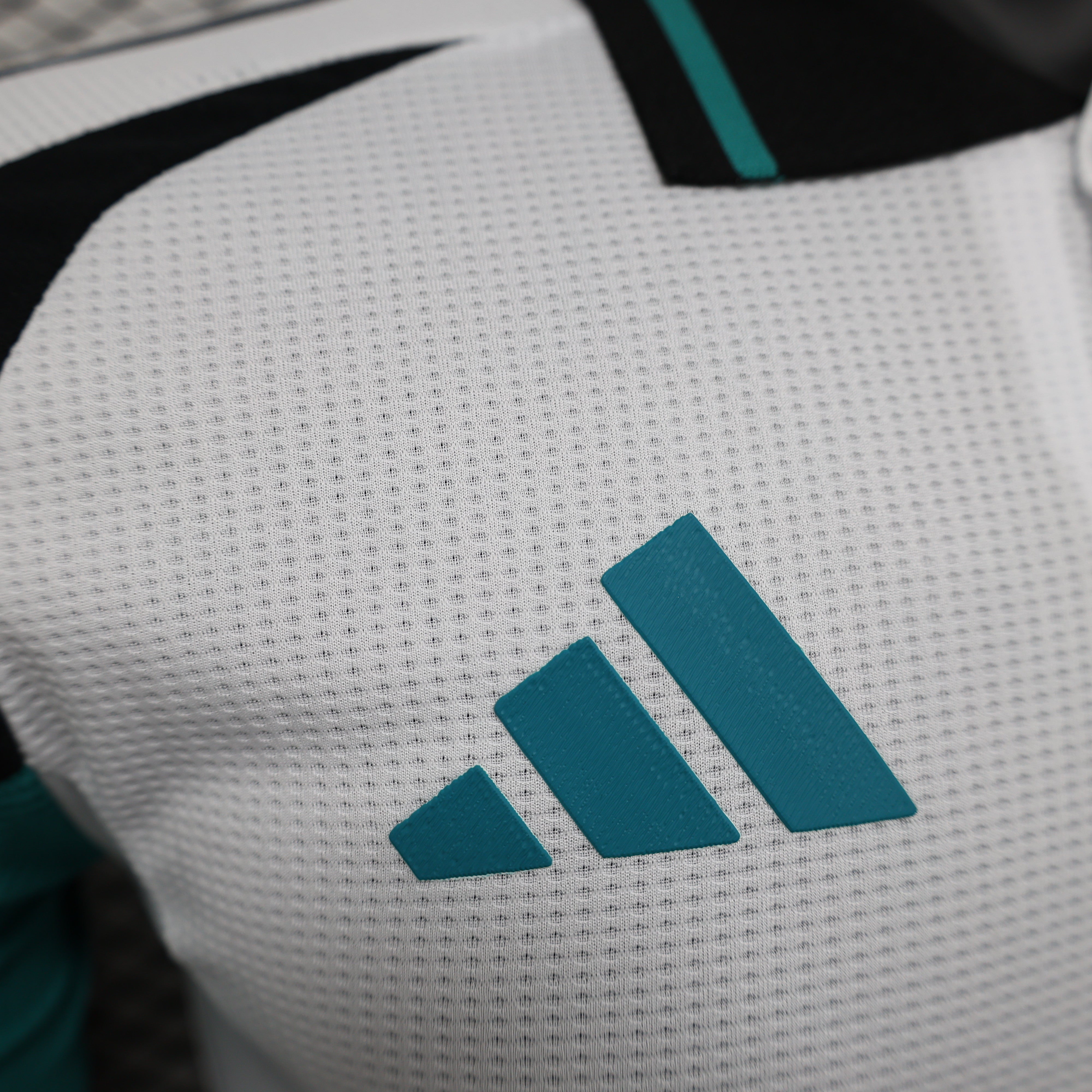 MAILLOT NEWCASTLE THIRD PLAYER 2024/2025