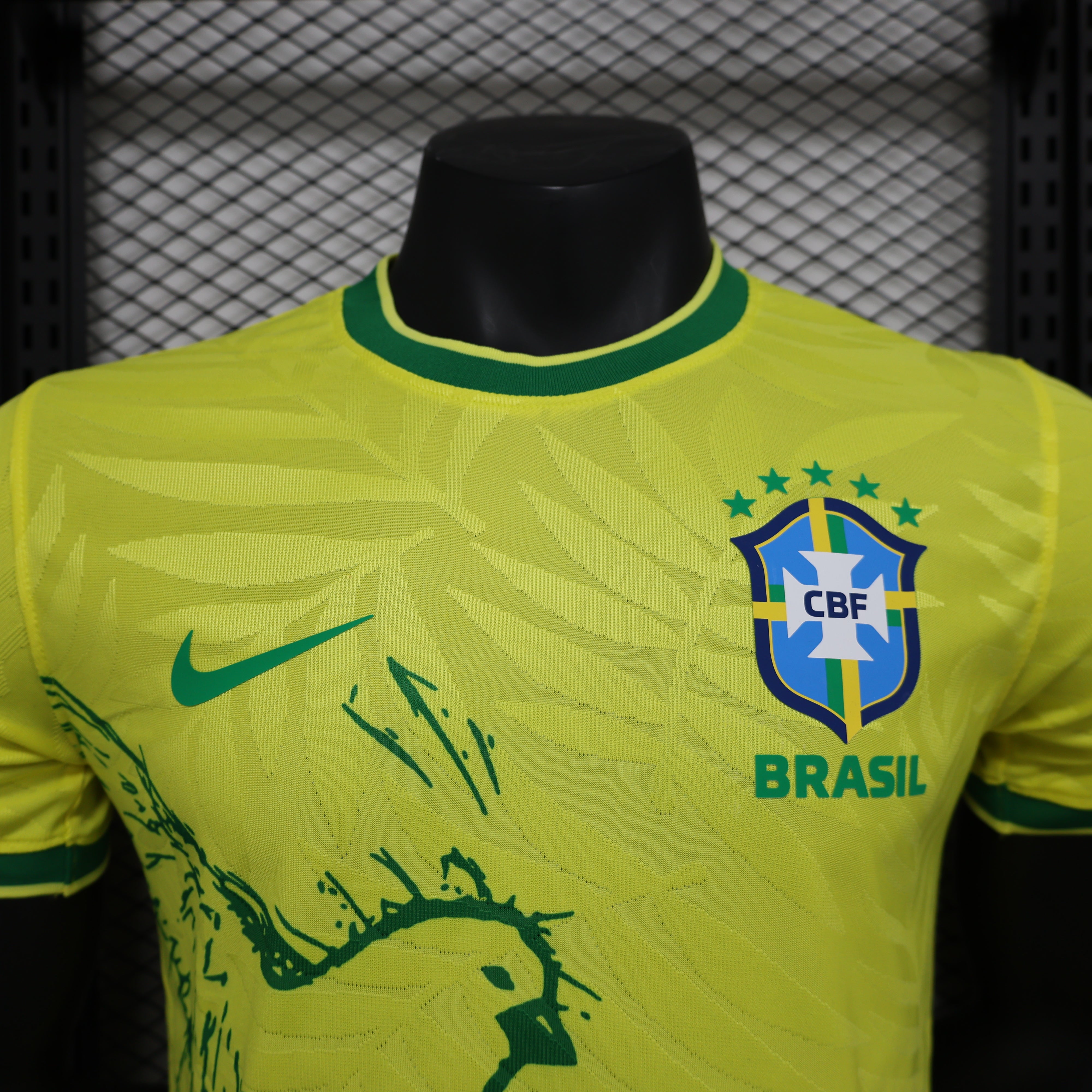 MAILLOT BRÉSIL ÉDITION SPÉCIALE PIGEON JAUNE PLAYER