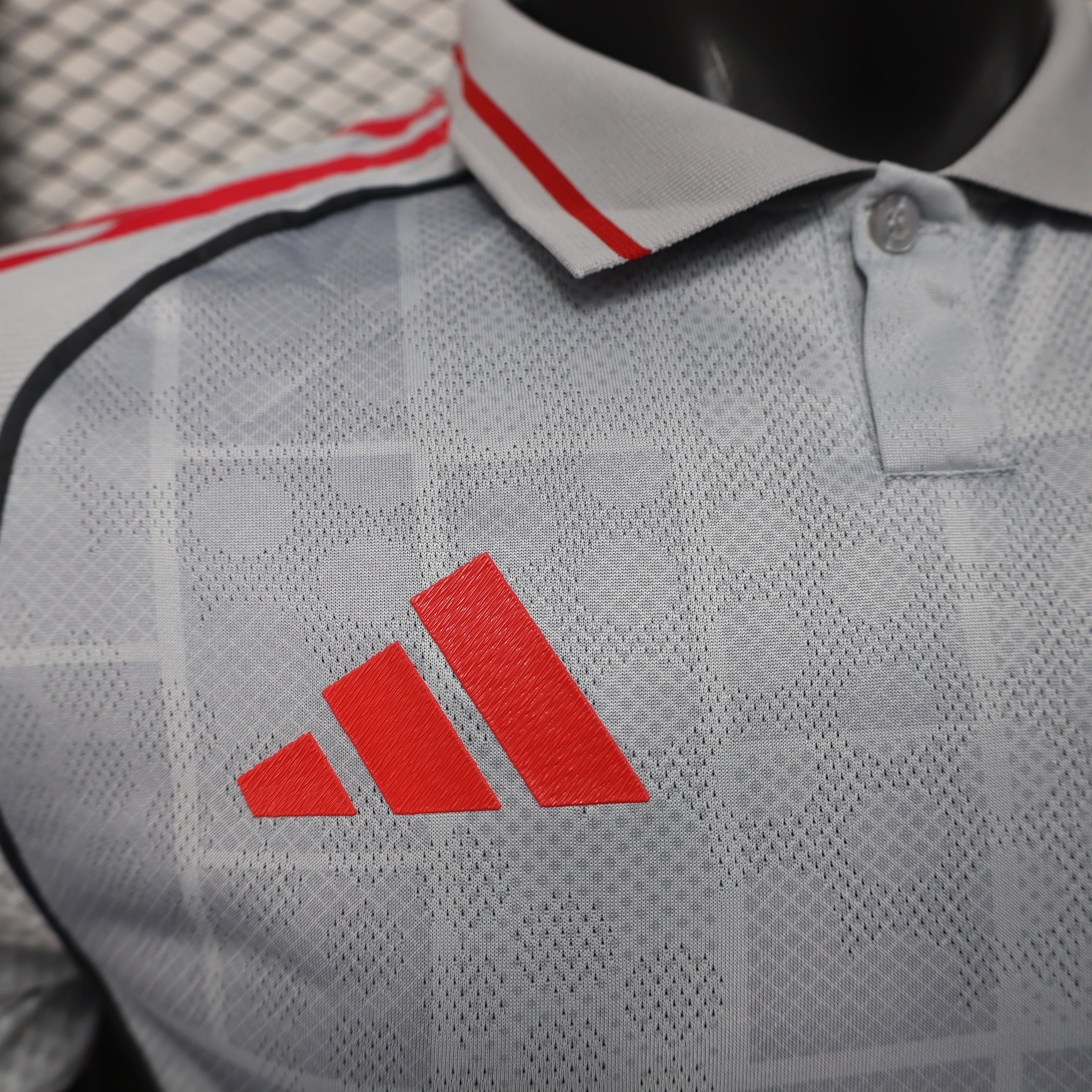 MAILLOT OLYMPIQUE LYONNAIS THIRD PLAYER 2025/2026