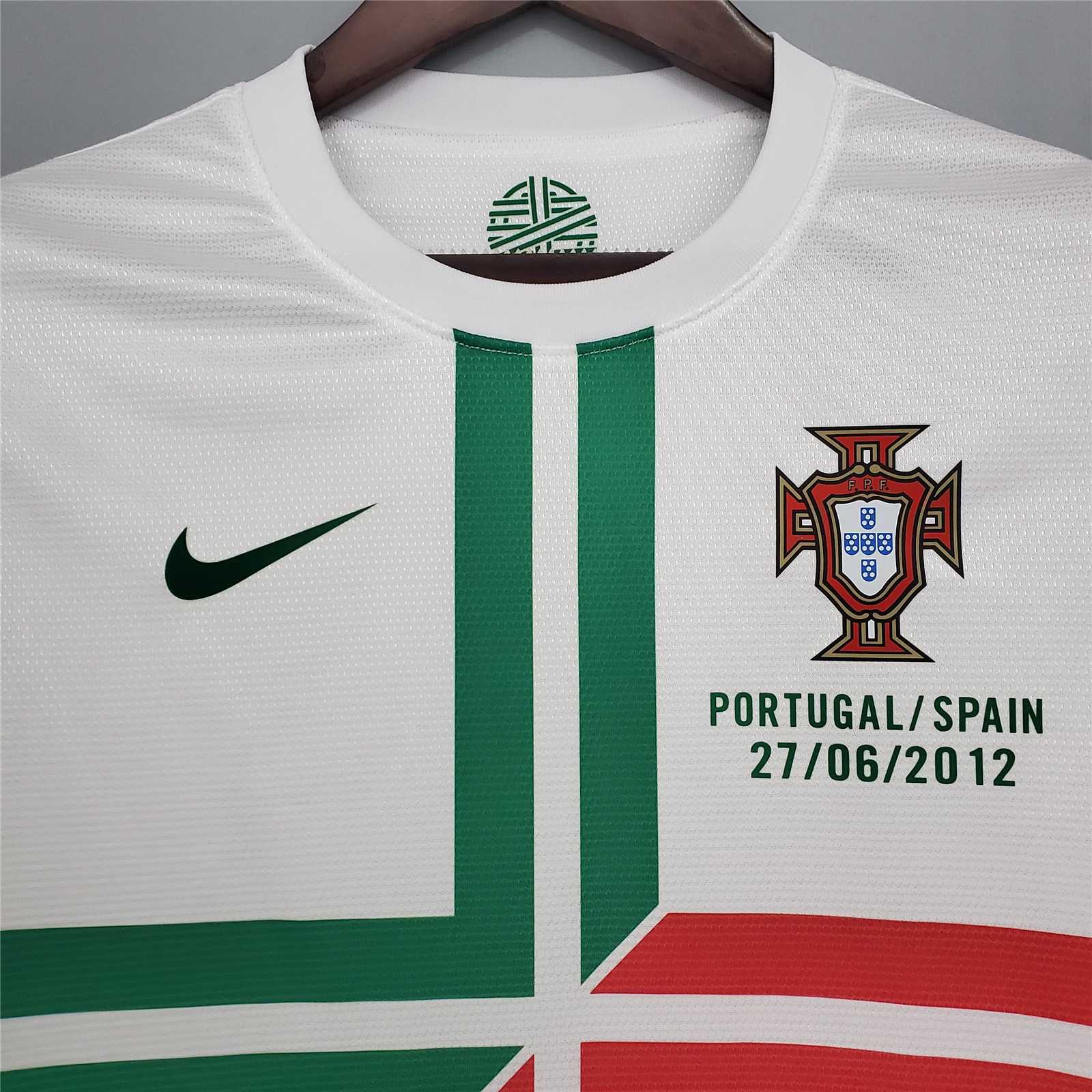 MAILLOT RÉTRO PORTUGAL EXTÉRIEUR 2012