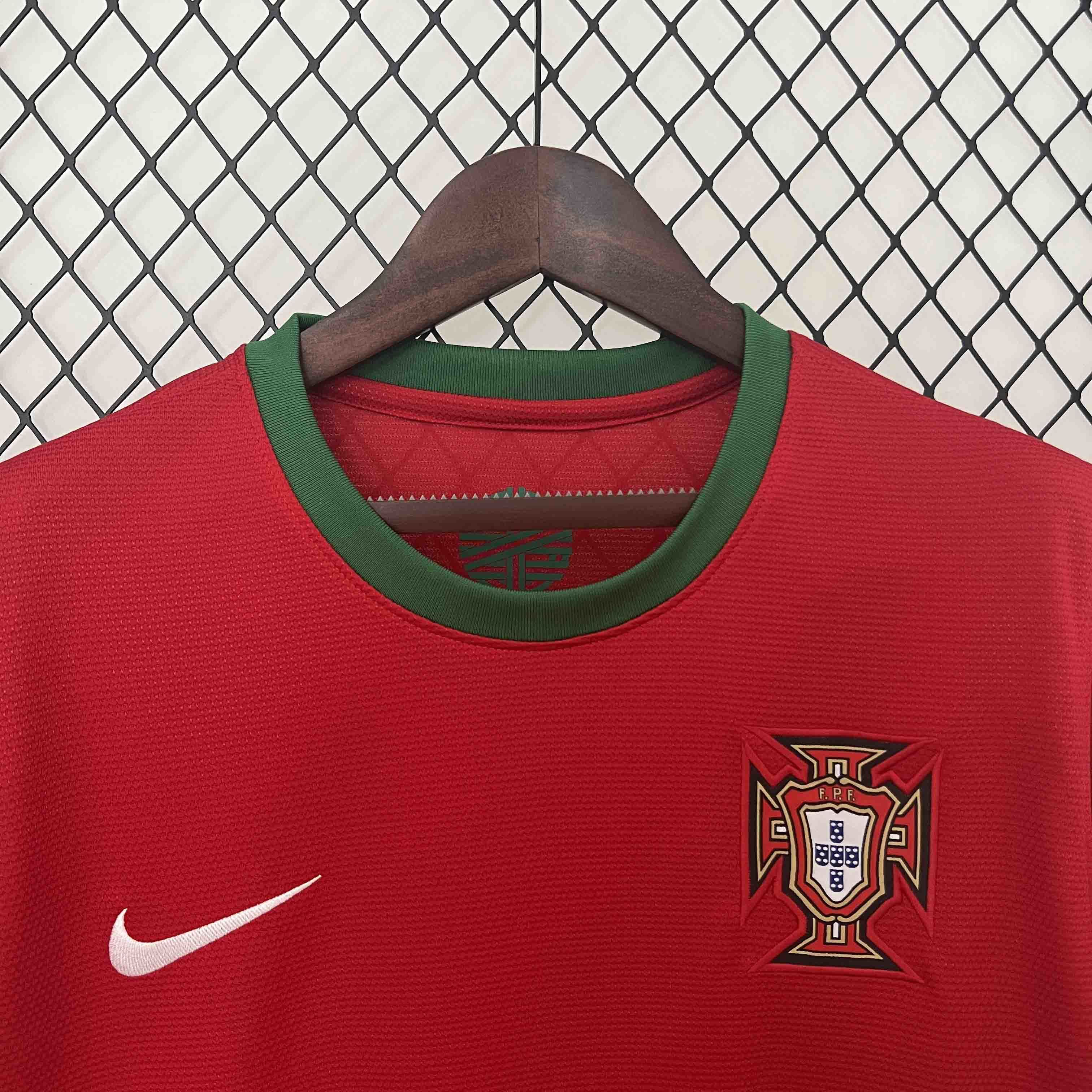 MAILLOT RÉTRO PORTUGAL DOMICILE 2012