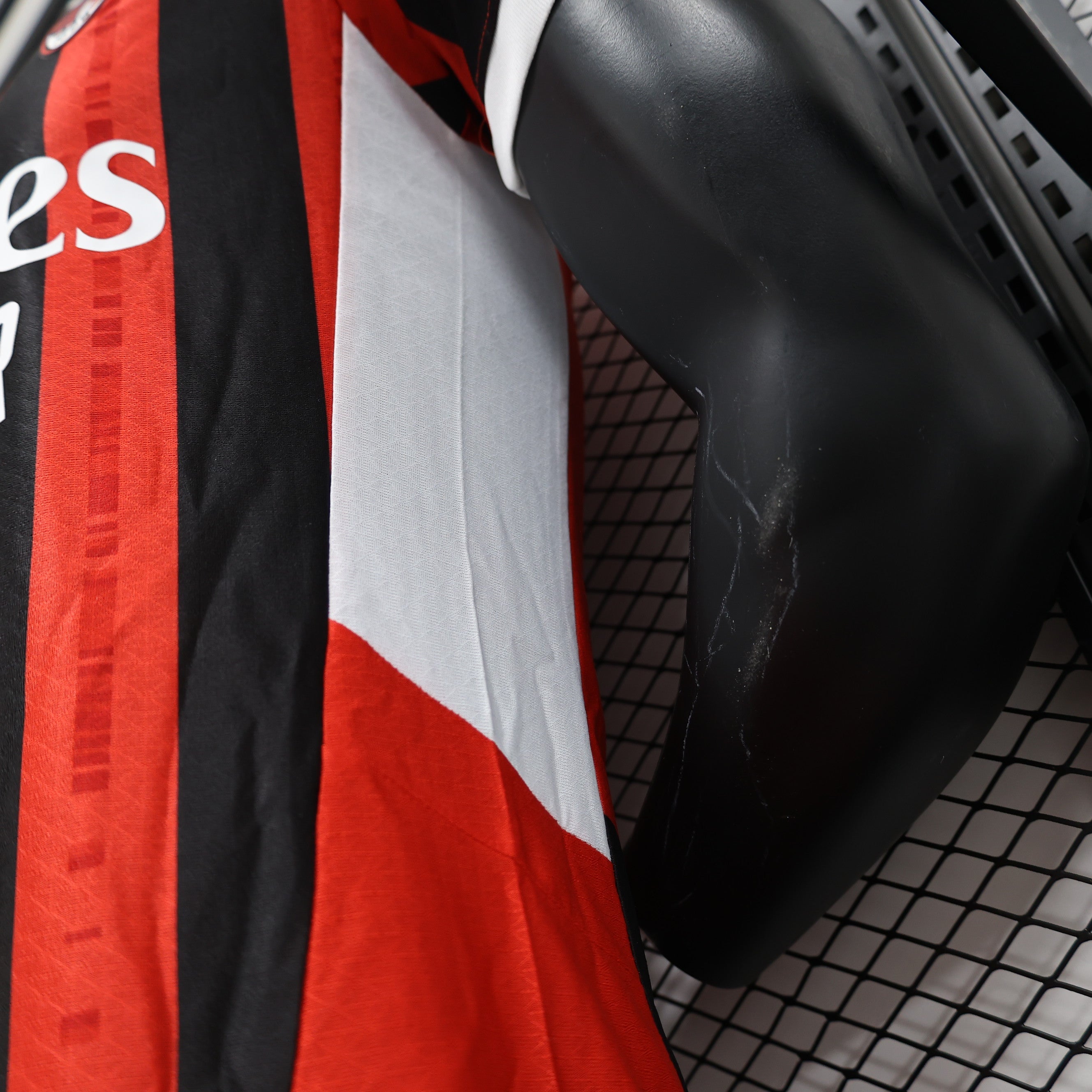 MAILLOT AC MILAN DOMICILE PLAYER 2024/2025