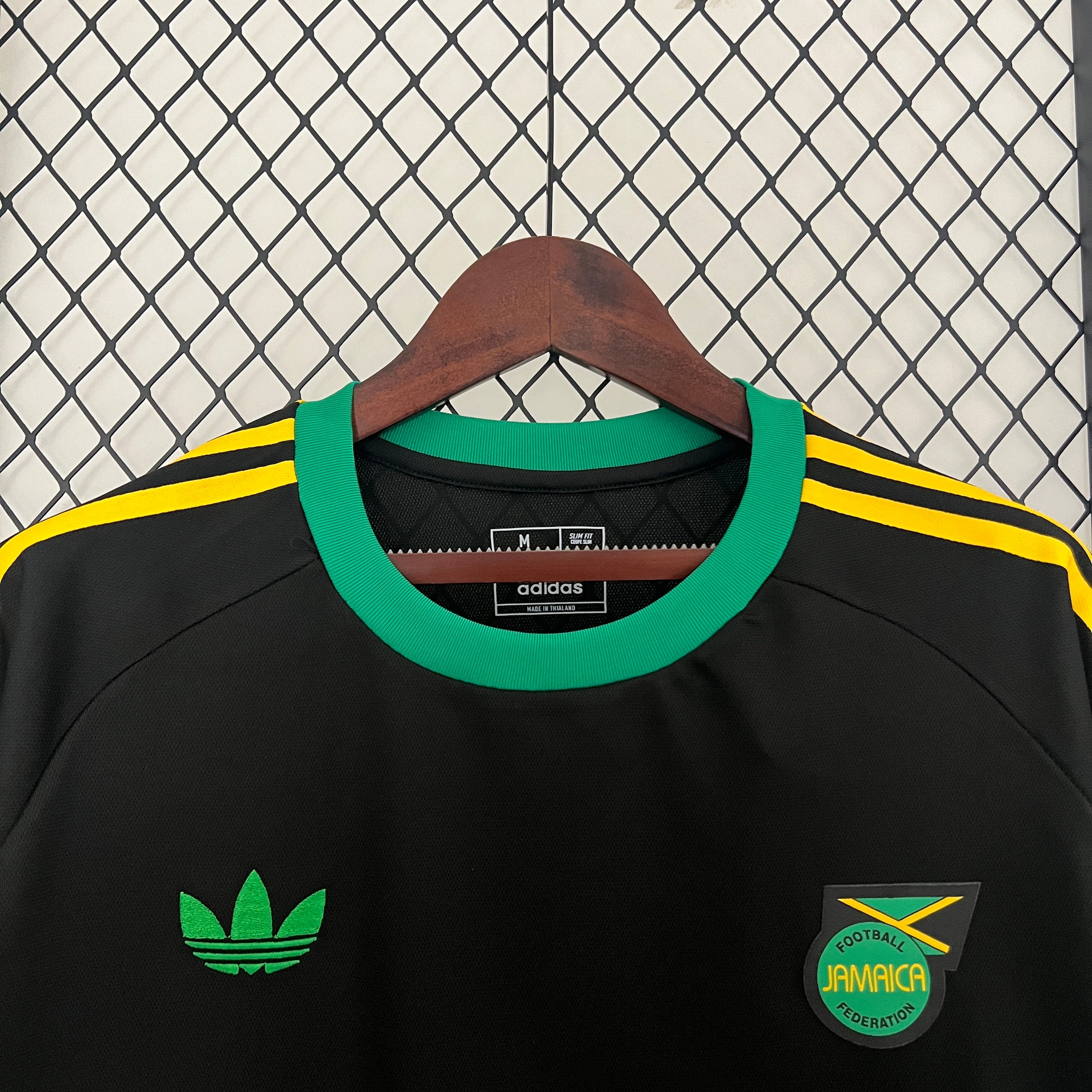 MAILLOT JAMAIQUE NOIR ENTRAINEMENT FAN 2024/2025
