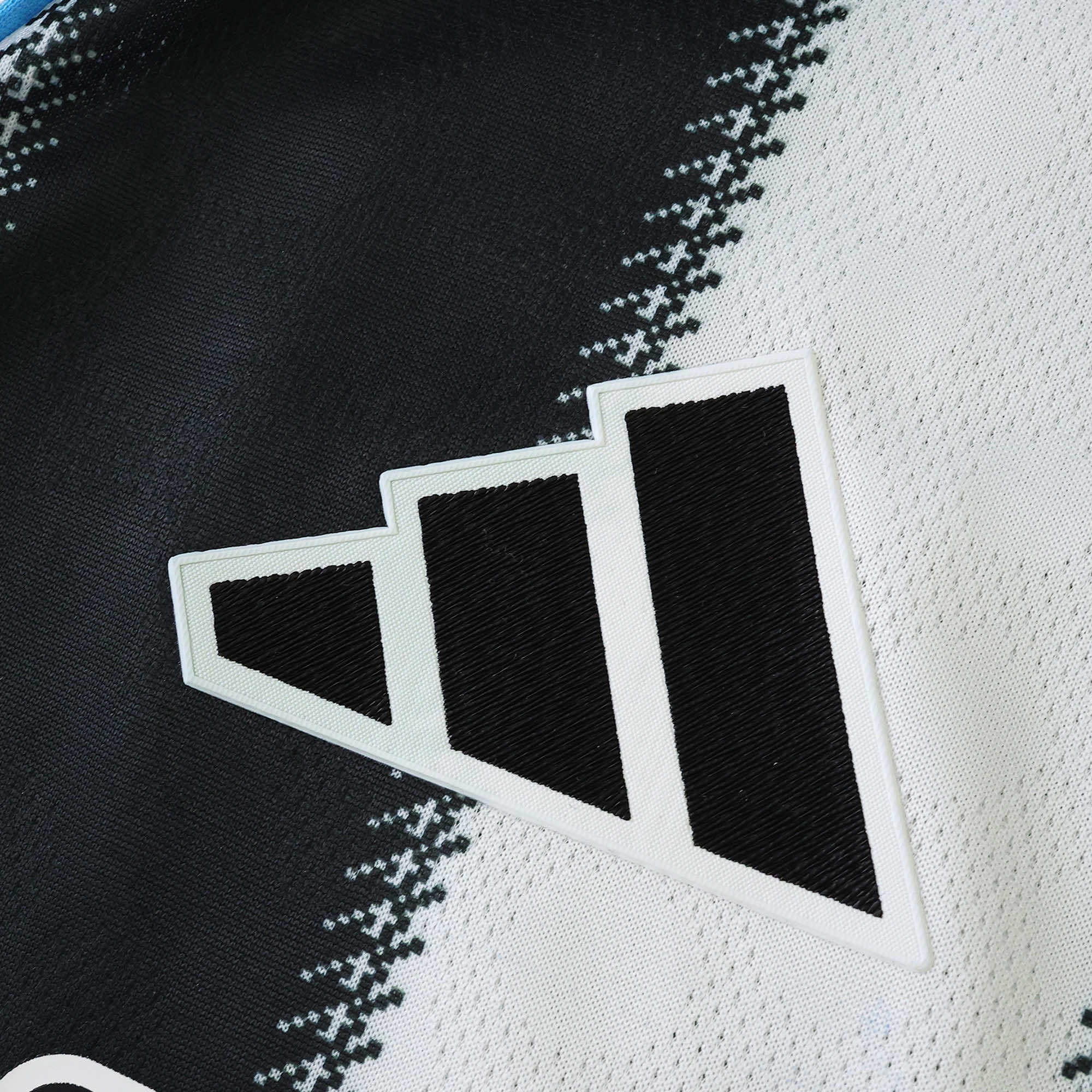 MAILLOT NEWCASTLE DOMICILE PLAYER 2025/2026