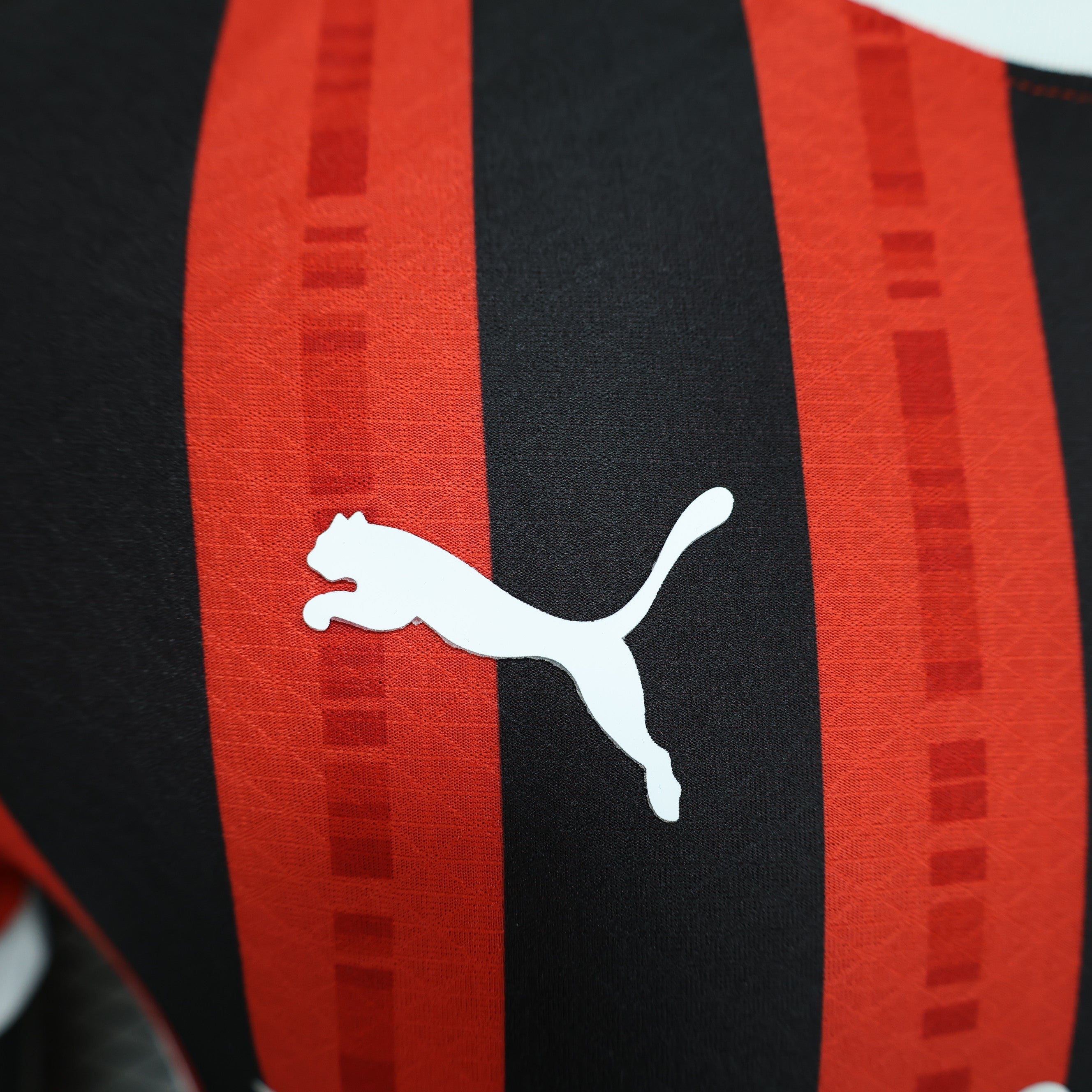 MAILLOT AC MILAN DOMICILE PLAYER 2024/2025