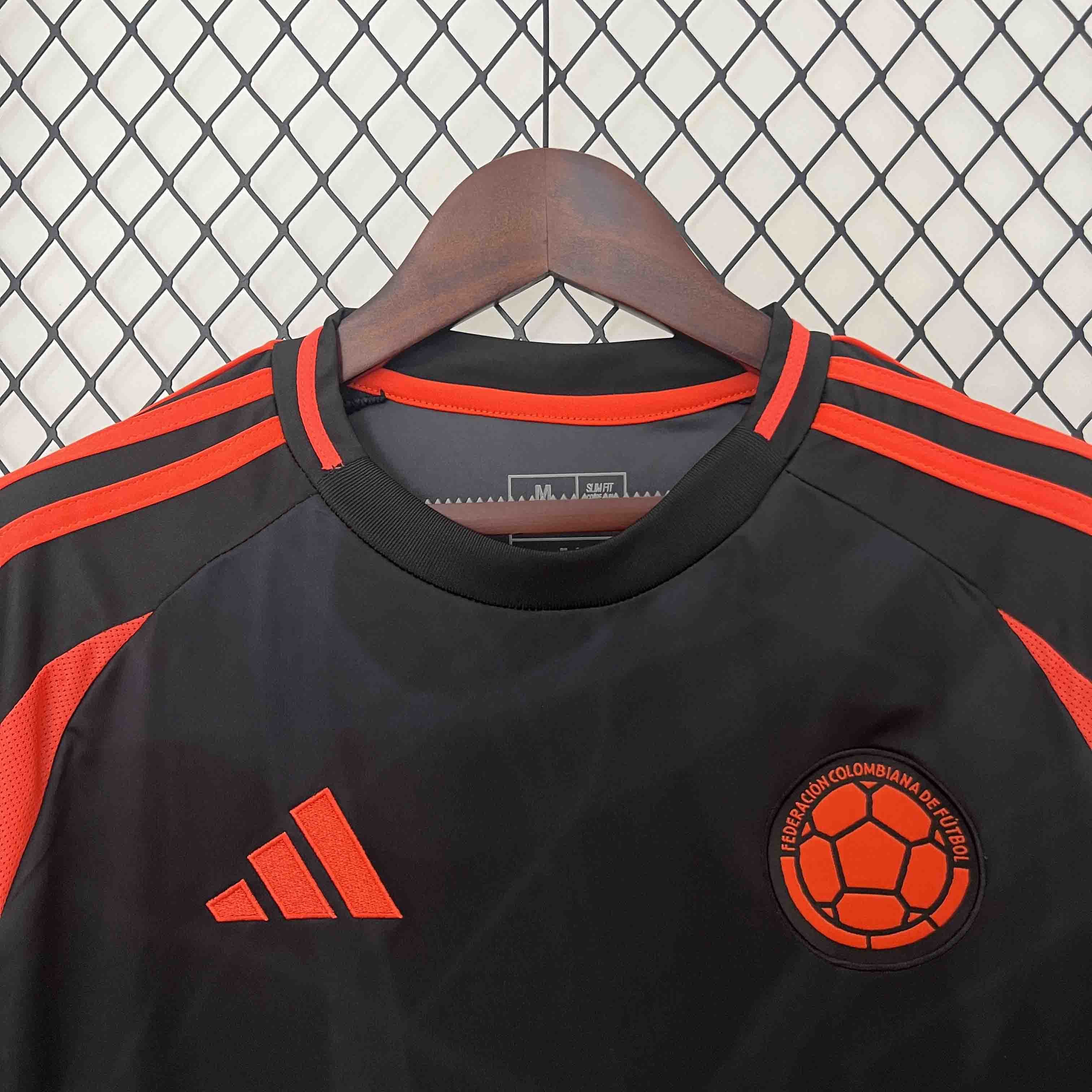 MAILLOT COLOMBIE EXTÉRIEUR VERSION FAN 2024/2025
