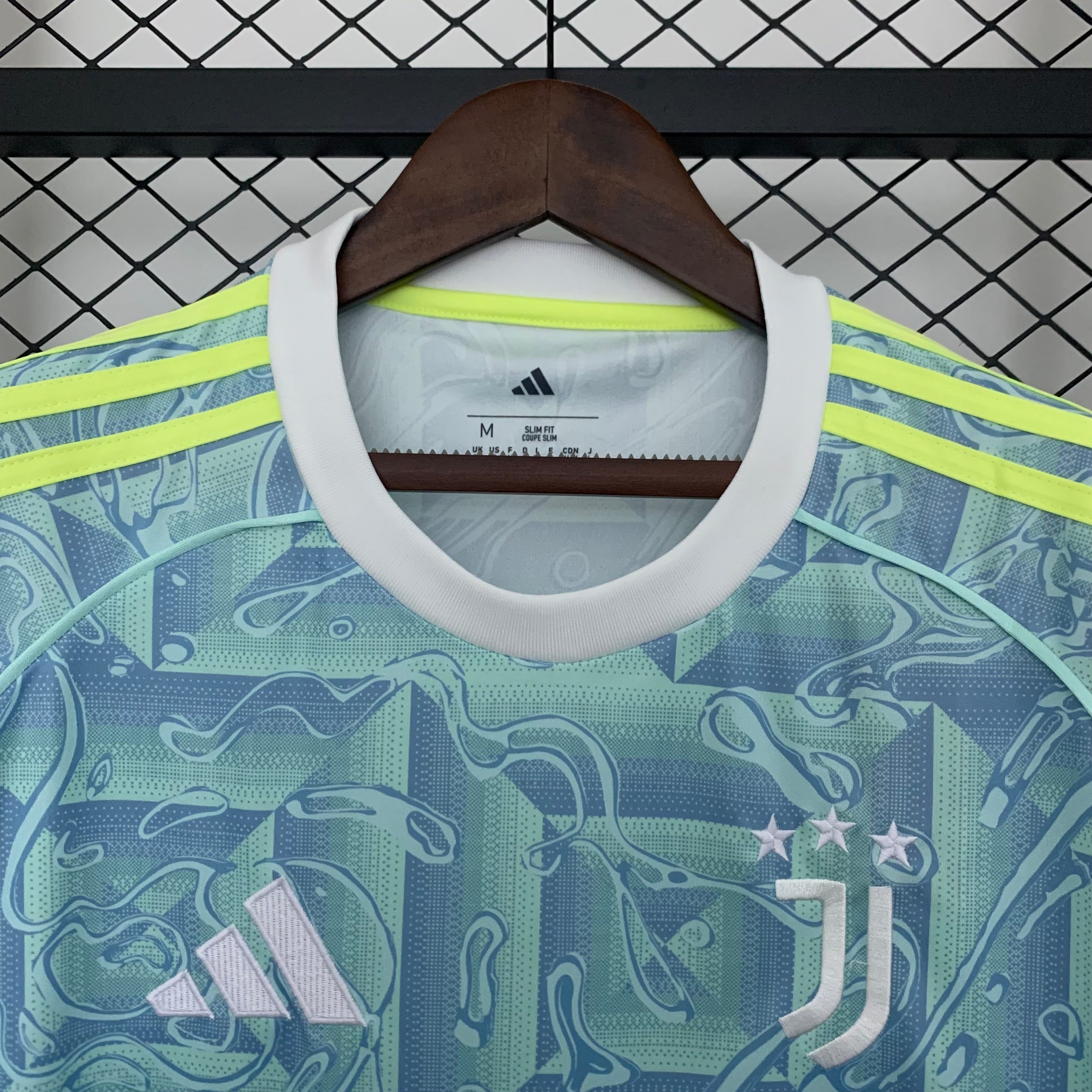 MAILLOT JUVENTUS EXTERIEUR FAN 2025/2026