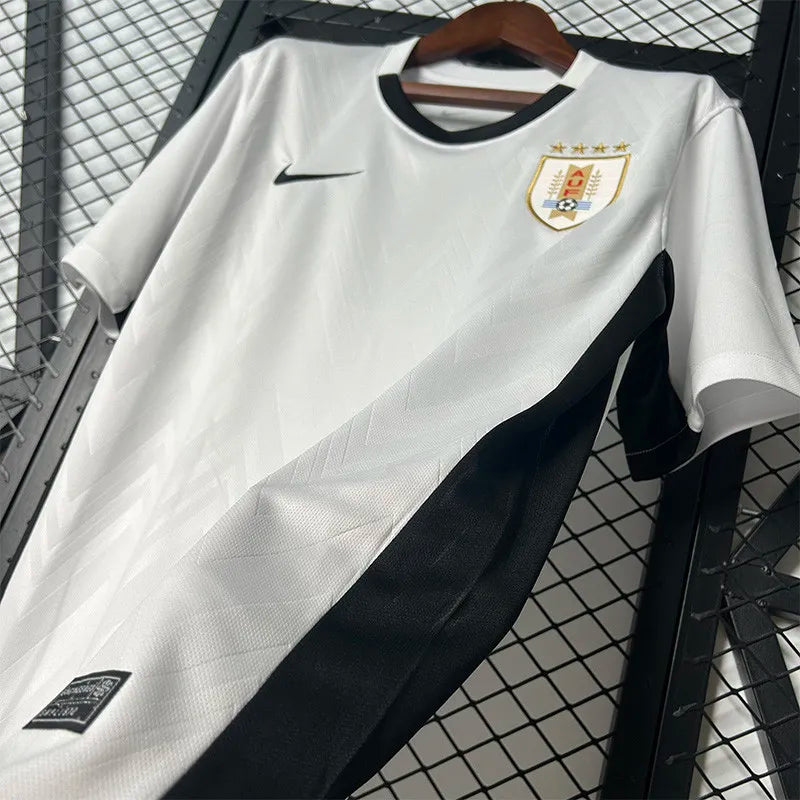 MAILLOT URUGUAY EXTERIEUR VERSION FAN 2025/2026