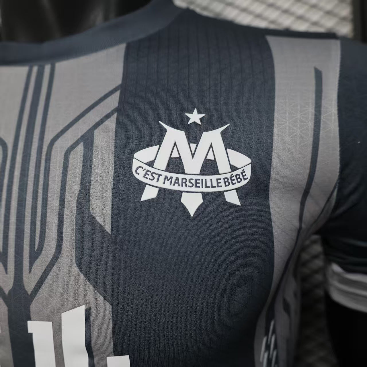 MAILLOT MARSEILLE JUL NOIR PLAYER 2025/2026