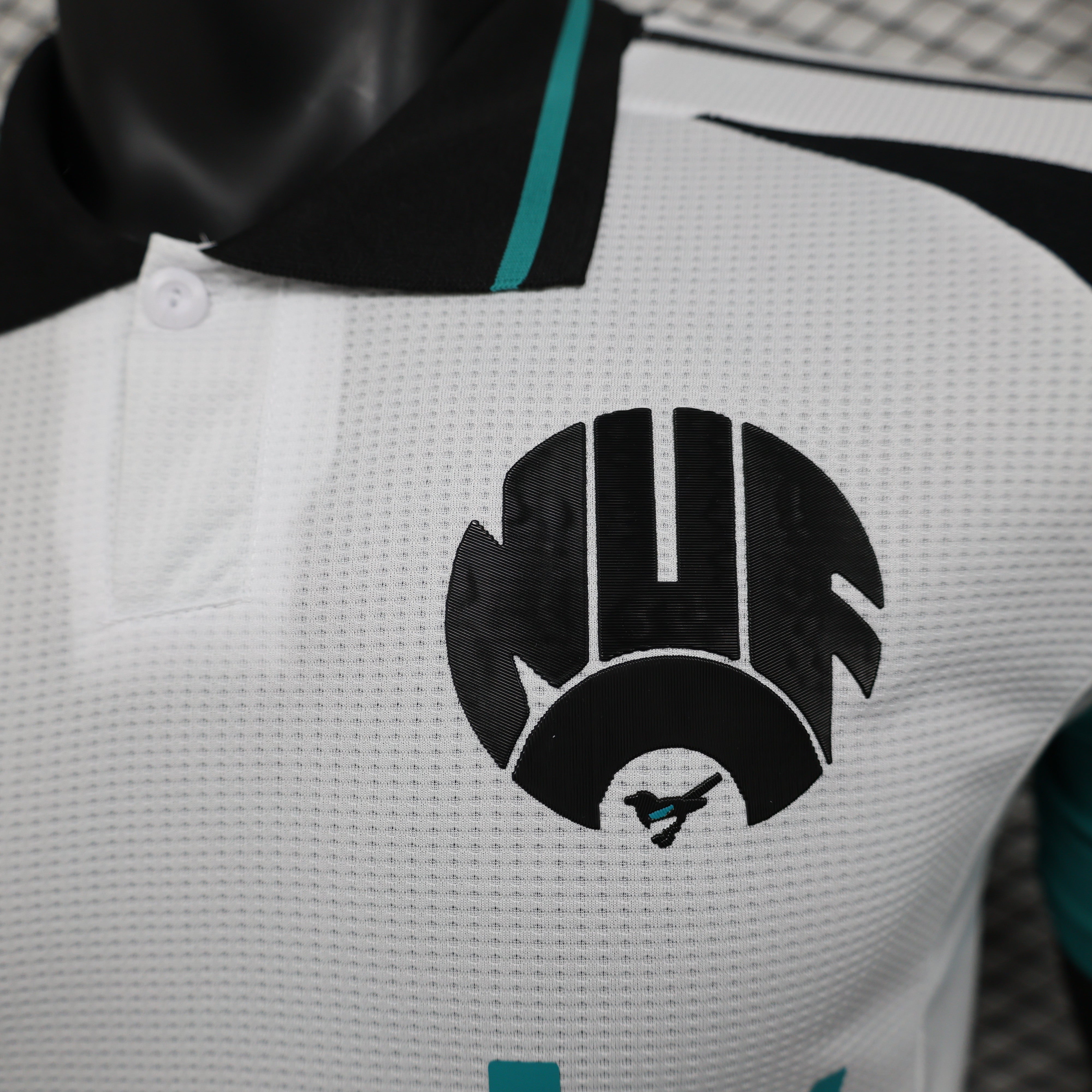 MAILLOT NEWCASTLE THIRD PLAYER 2024/2025