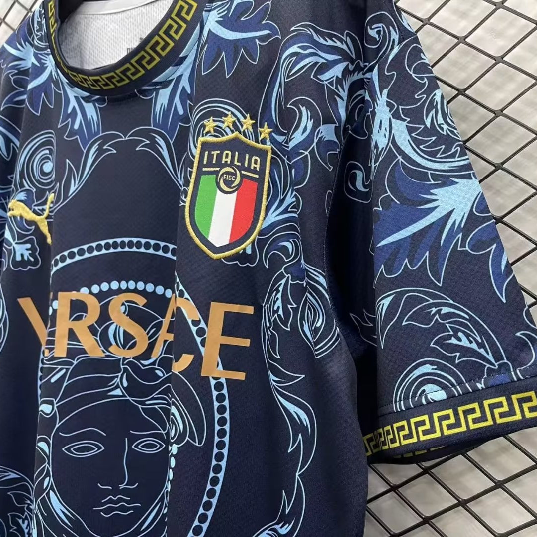 MAILLOT ITALIE CONCEPT EDITION VERSACE BLEU FAN 2023/2024