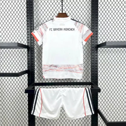 MAILLOT ENFANT BAYERN MUNICH EXTERIEUR 2025/2026