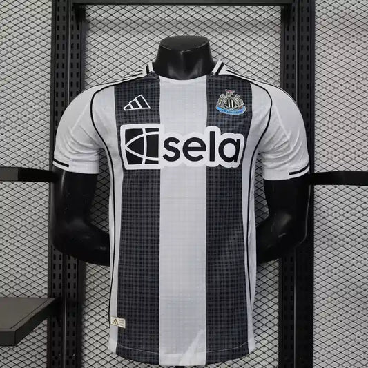MAILLOT NEWCASTLE DOMICILE PLAYER 2025/2026