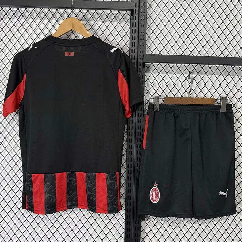 MAILLOT ENFANT AC MILAN DOMICILE 2025/2026