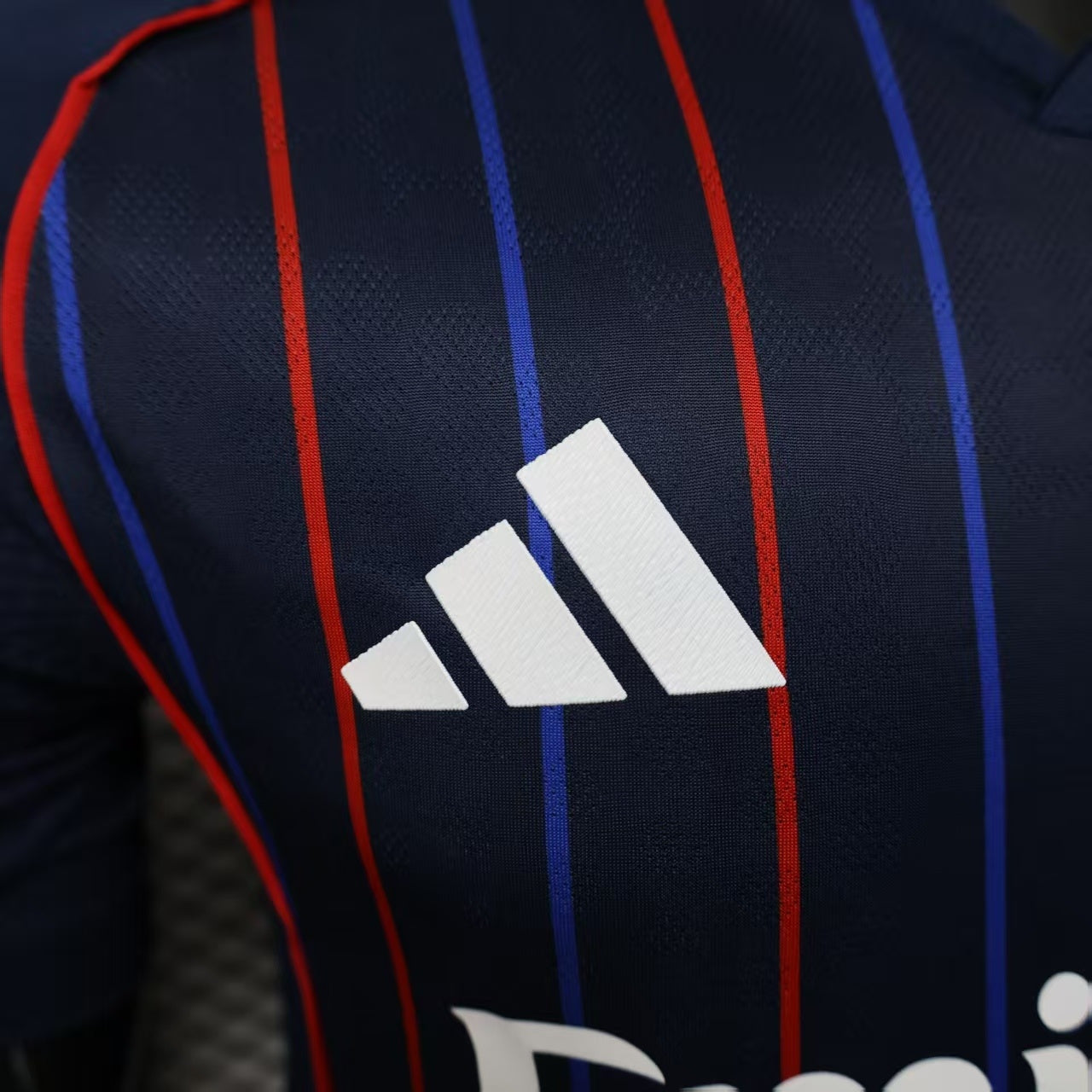 MAILLOT OLYMPIQUE LYONNAIS EXTERIEUR PLAYER 2025/2026