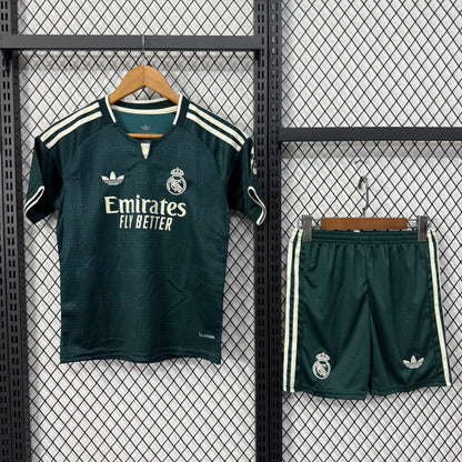 MAILLOT ENFANT REAL MADRID EXTÉRIEUR 2026/2027