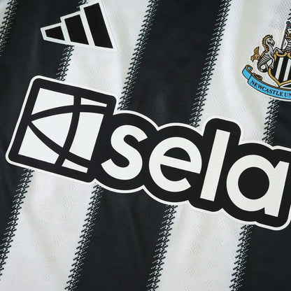 MAILLOT NEWCASTLE DOMICILE PLAYER 2025/2026