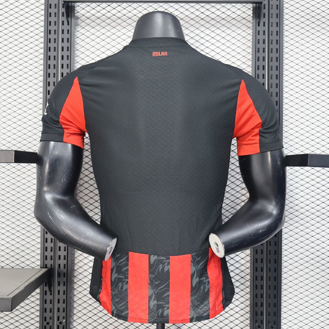 MAILLOT AC MILAN DOMICILE PLAYER 2025/2026