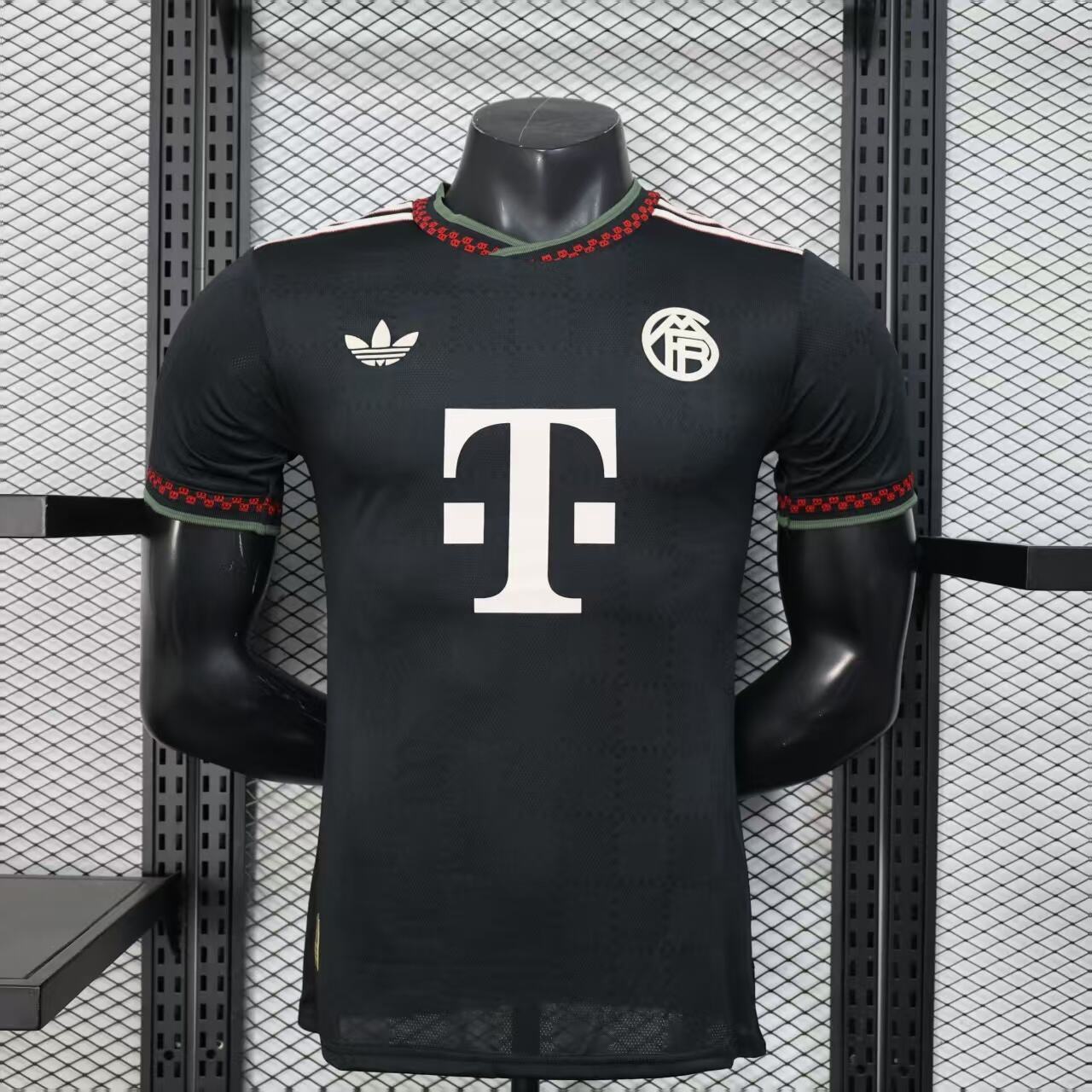 MAILLOT BAYERN MUNICH THIRD PLAYER 2025/2026