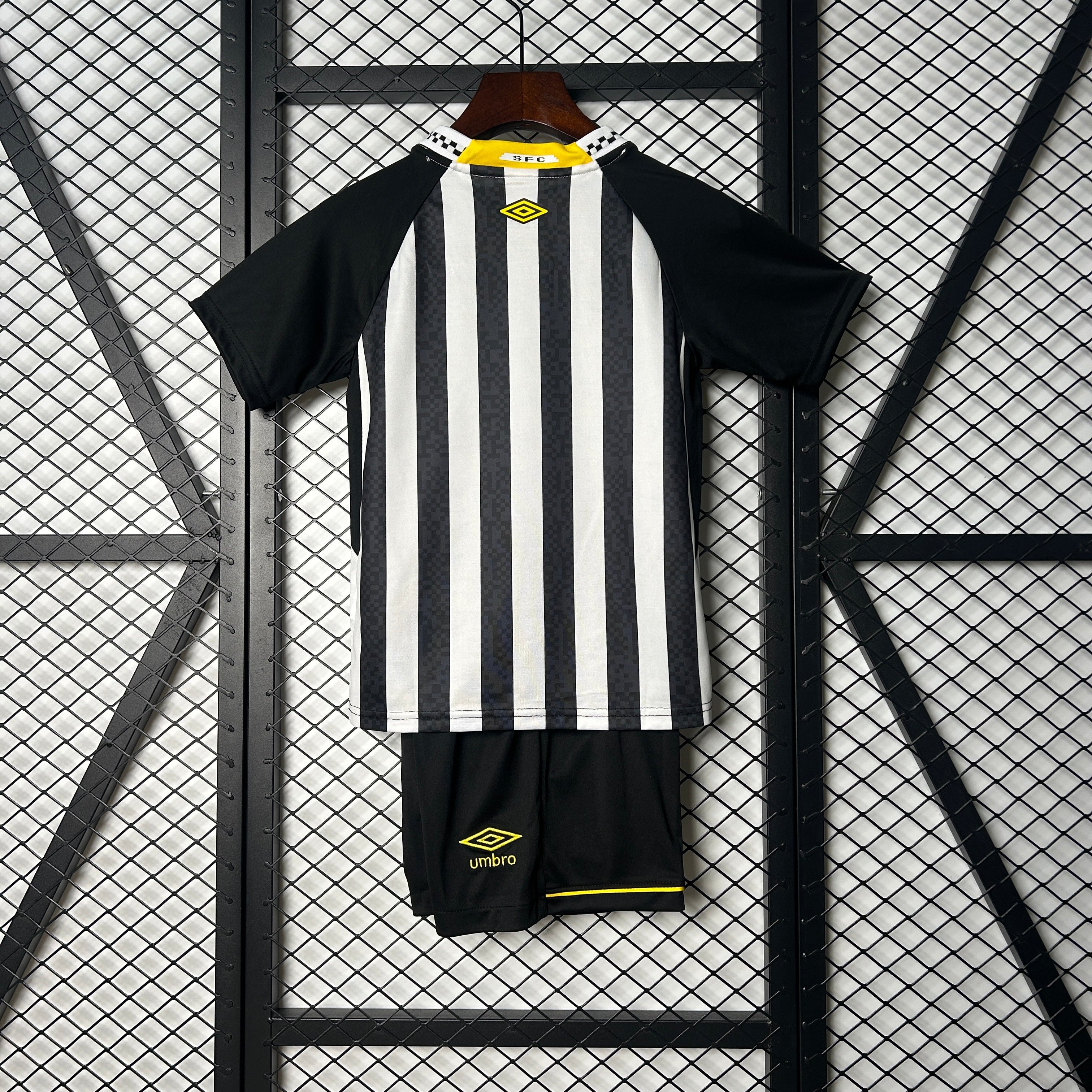 MAILLOT ENFANT SANTOS EXTERIEUR 2025/2026