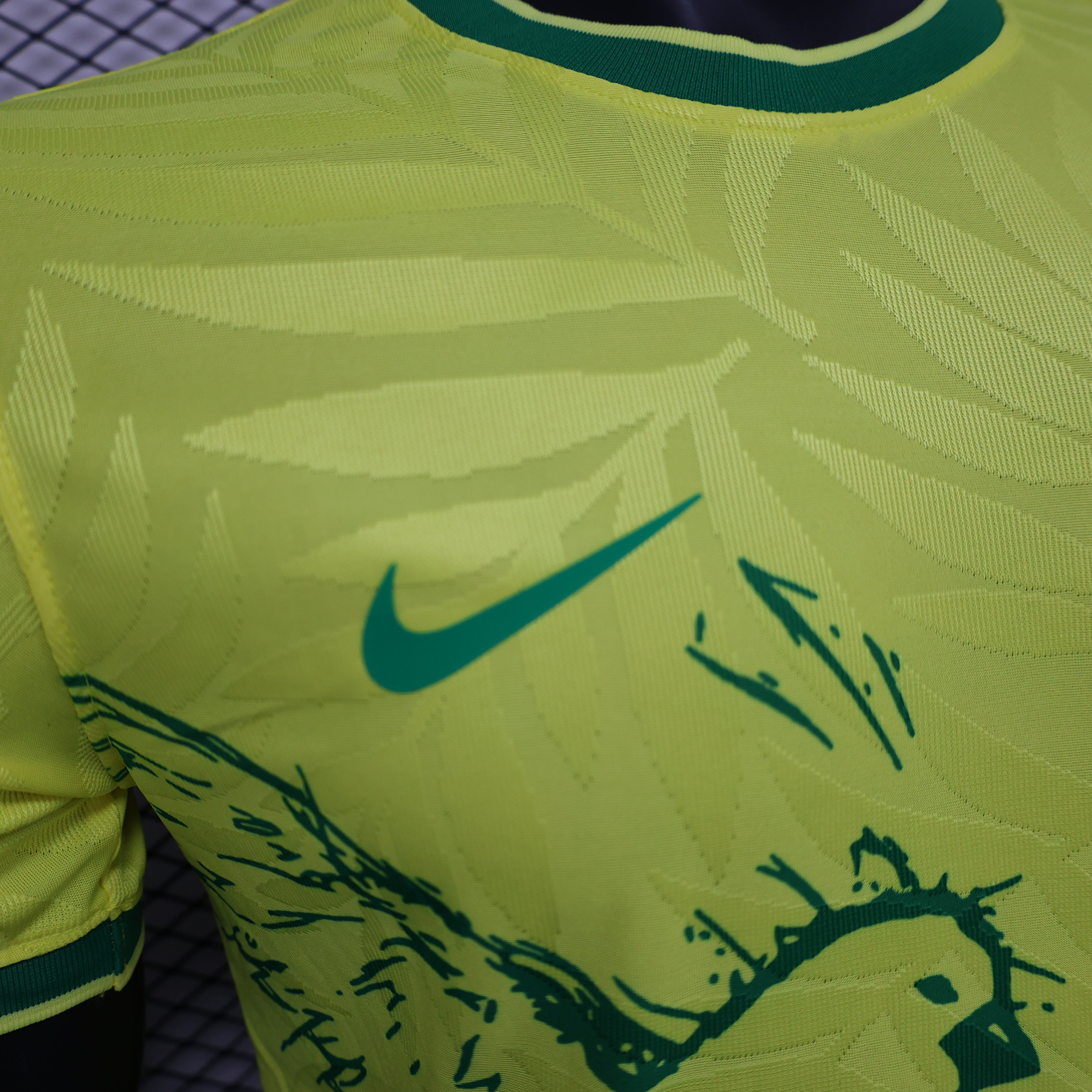 MAILLOT BRÉSIL ÉDITION SPÉCIALE PIGEON JAUNE PLAYER