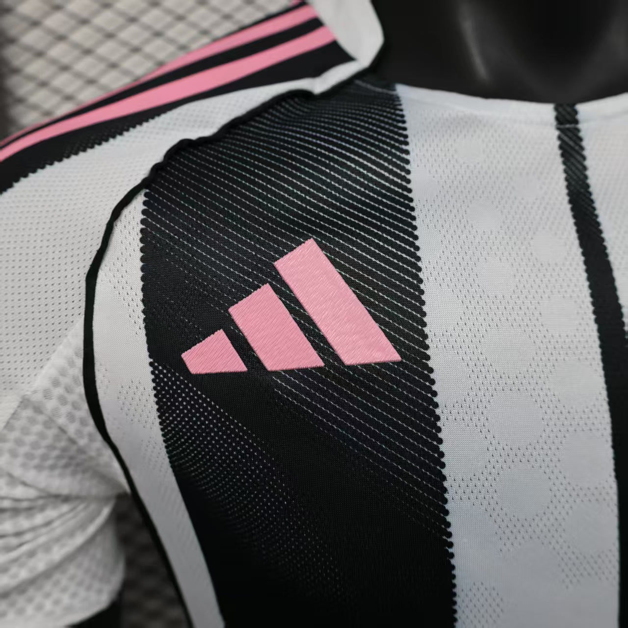 MAILLOT DOMICILE JUVENTUS PLAYER 2025/2026
