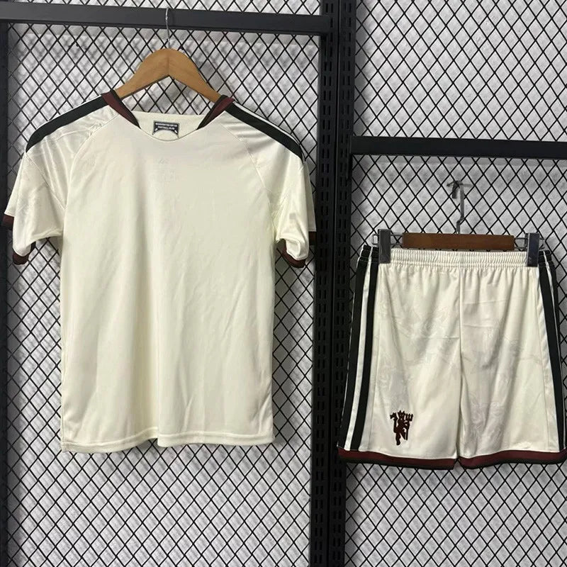 MAILLOT ENFANT MANCHESTER UNITED THIRD 2026/2027
