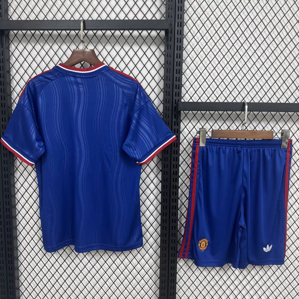 MAILLOT ENFANT MANCHESTER UNITED EXTÉRIEUR 2026/2027