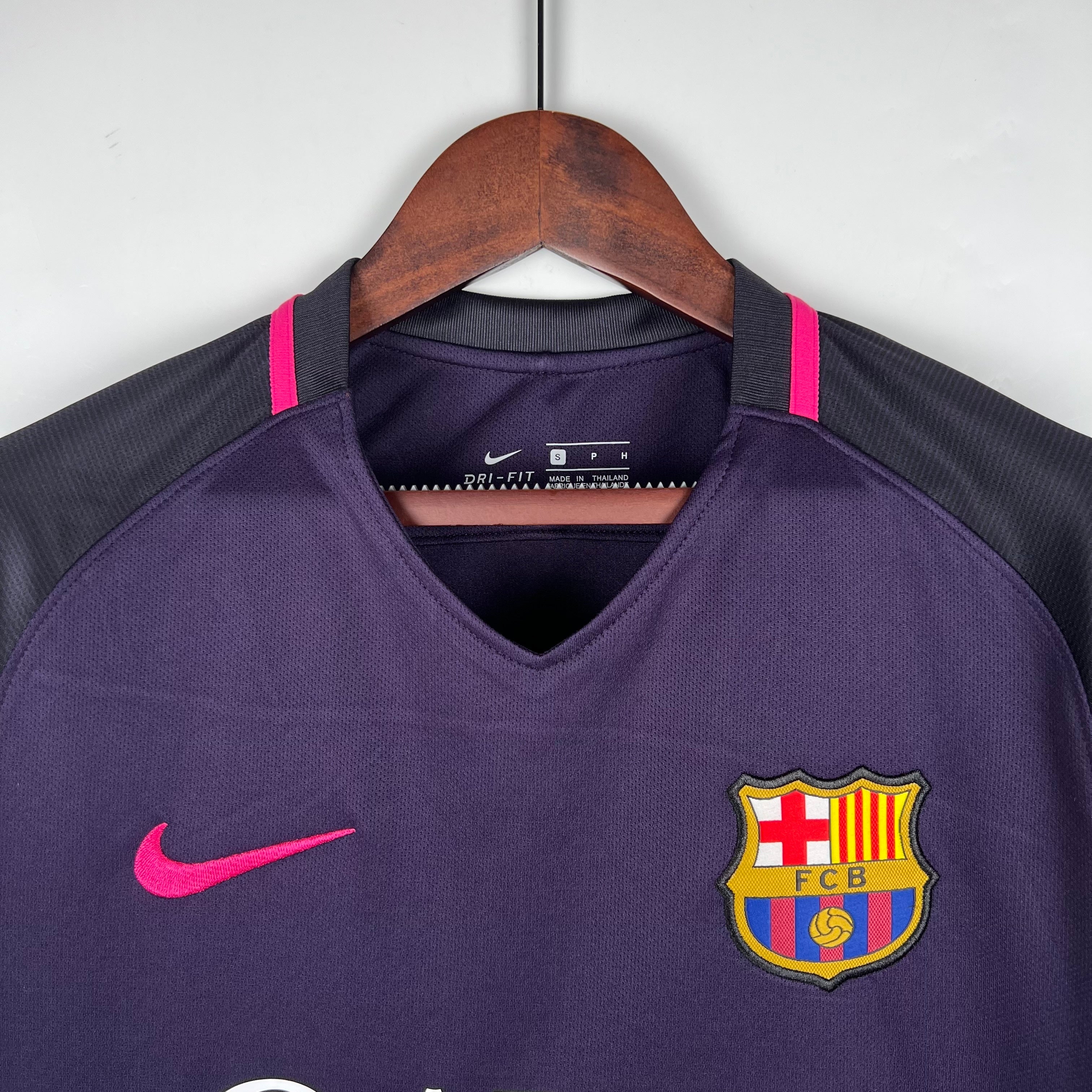 MAILLOT RÉTRO FC BARCELONE EXTERIEUR 2016/17