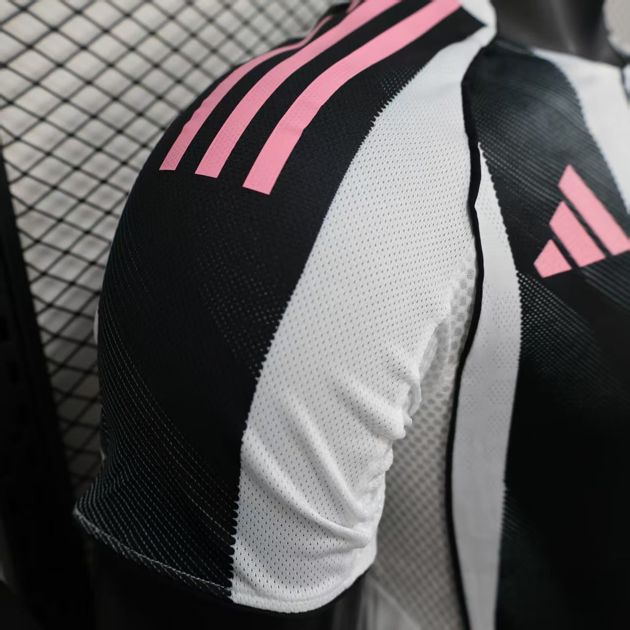 MAILLOT DOMICILE JUVENTUS PLAYER 2025/2026