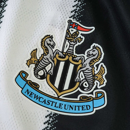 MAILLOT NEWCASTLE DOMICILE PLAYER 2025/2026