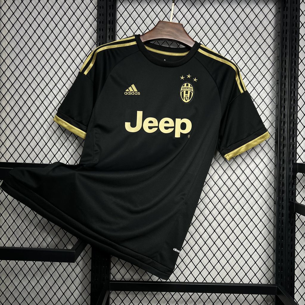 MAILLOT RÉTRO JUVENTUS THIRD 2015/16