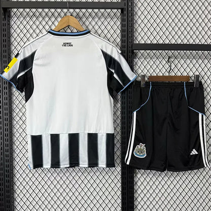MAILLOT ENFANT NEWCASTLE DOMICILE 2025/2026
