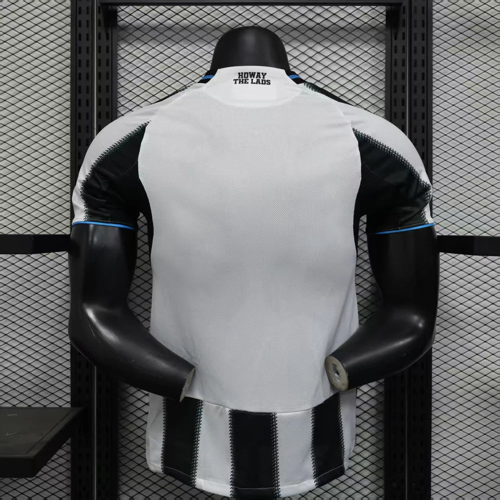 MAILLOT NEWCASTLE DOMICILE PLAYER 2025/2026