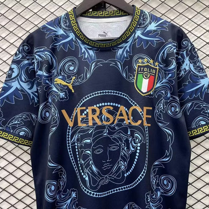 MAILLOT ITALIE CONCEPT EDITION VERSACE BLEU FAN 2023/2024